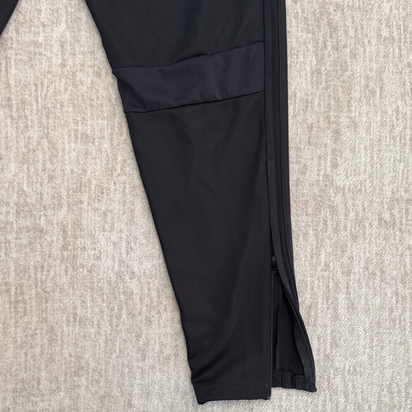 Adidas Women’s Soccer Warmup Pants - Picture 5 of 7